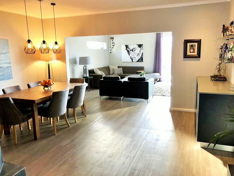 8 Bedroom Property for Sale in Grabouw Western Cape